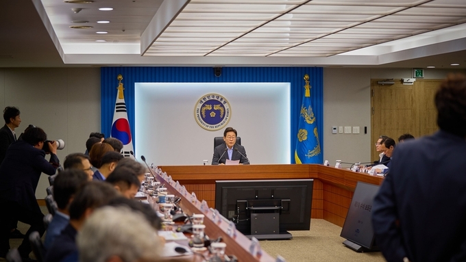이재명 대통령 수석보좌관 회의에서 ‘공직사회 활력제고’ 지시