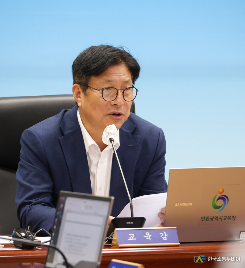 (사진제공=인천교육청) 도성훈 교육감이 지난해 10월 발생한 특수교사 사망 사건과 관련해 유가족에게 깊은 사과를 전하고, 순직 인정과 재발 방지 대책을 마련하겠다고 밝혔다.