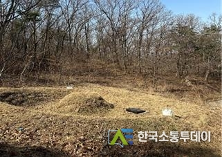 (사진제공=인천시청) 진드기 매개 감염병으로 인해 묘소 방문시에도 주의가 필요하다.