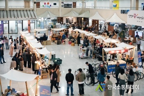 (사진제공=인천시청) 인천시청 본관 중앙홀에서 9월 10~11일까지 ‘2025년 인천 자활생산품 홍보·판매전’을 개최한다..
