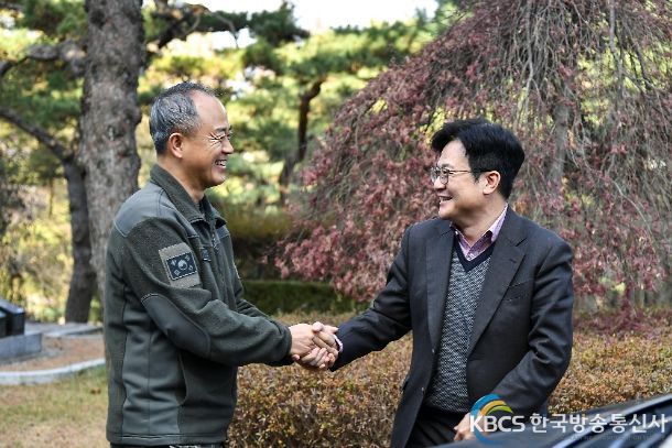 김병수 김포시장이 6일 육군 제17사단을 찾아 관계자들을 위문·격려했다.