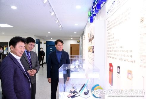 김동근 의정부시장, 의정부시 1인 창조기업 지원센터 현장 방문
