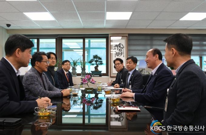 경기문화재단 유인택 대표이사 업무 협의차 동두천시 방문