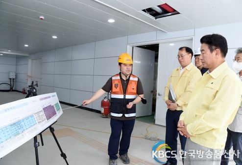 김동근 시장, 신축역사 개통 앞둔 망월사역 현장 점검