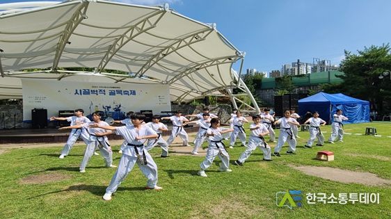 청소년동아리 공연무대