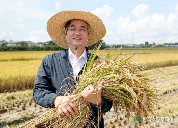 이동환 고양특례시장 (가와지1호 벼베기 행사)