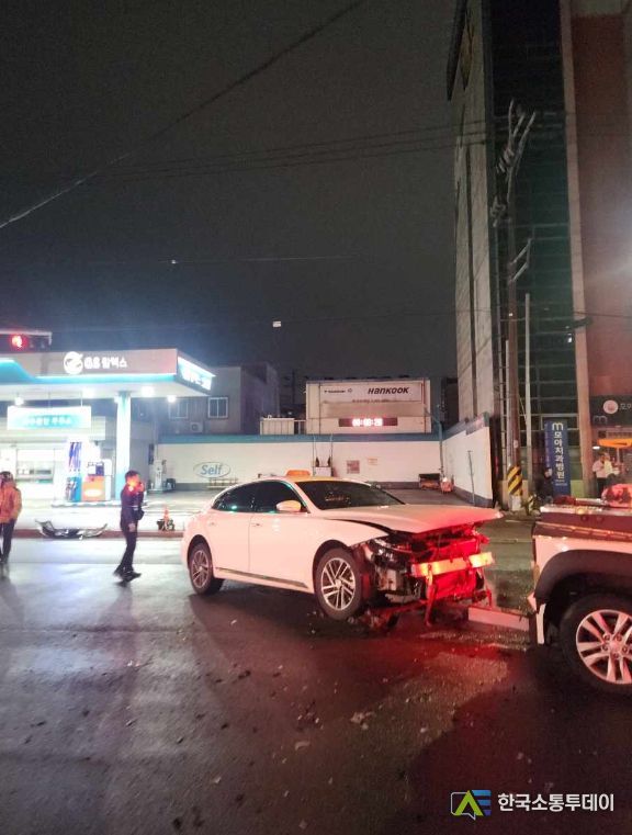 여수소방서, 택시ㆍ승용차 정면충돌 교통사고!! 차량화재로 번져..