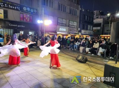 사진은 지난 해 말 열린 산타빌리지 행사 모습